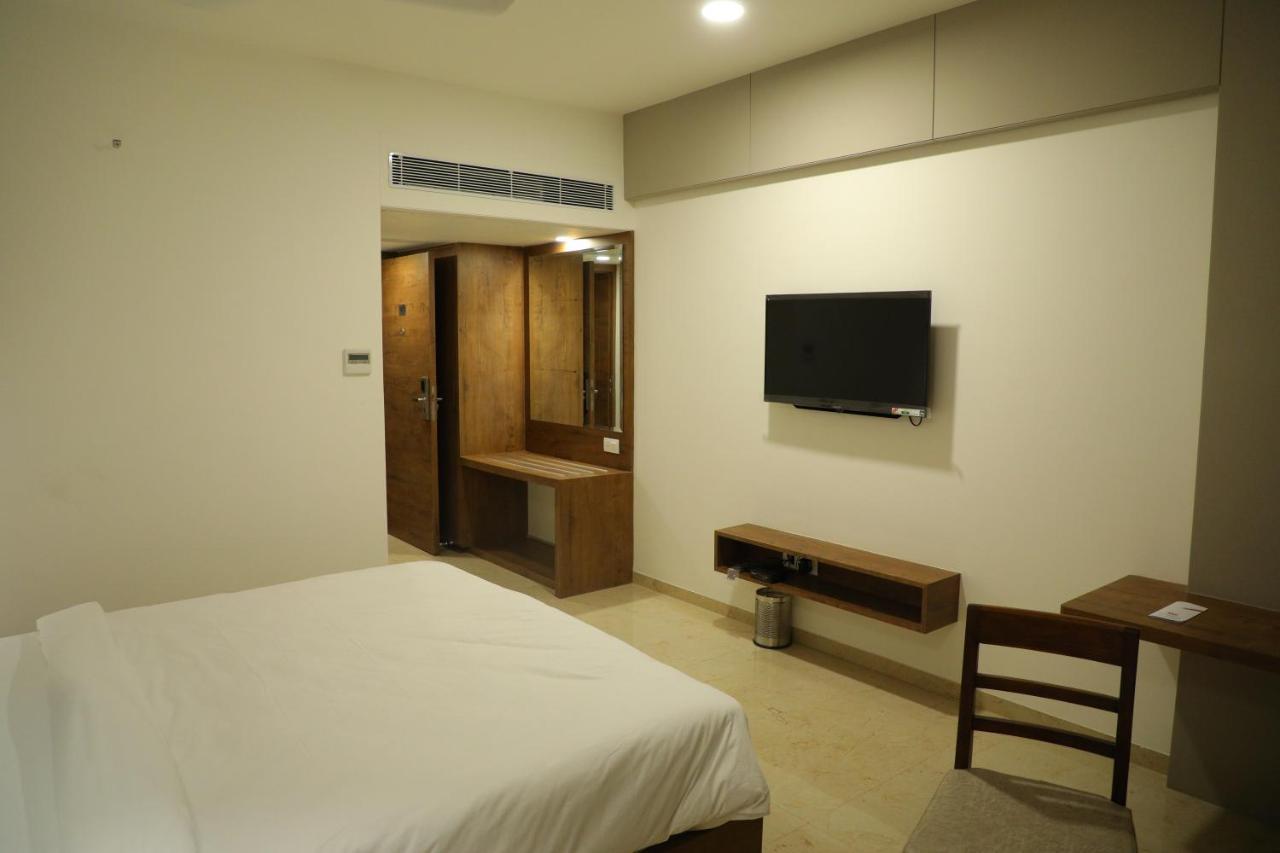 Vits The Somnath Gateway Hotel Exterior photo